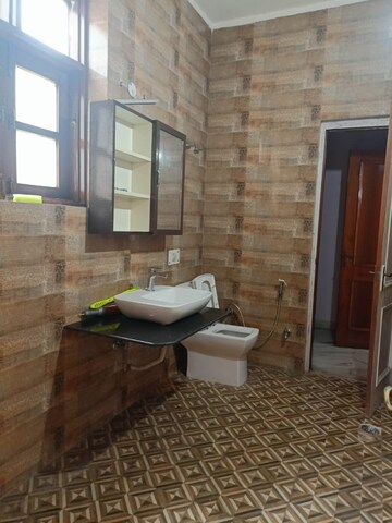 Attached Bathroom in 2 BHK Builder Floor at Sector 15 – for Rent