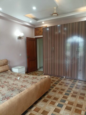 Living Room in 2 BHK Builder Floor at Sector 15 – for Rent