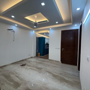 Room in 2.5 BHK Builder Floor at Masjid Moth – for Sale