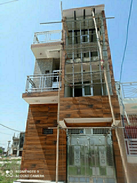 Plot For Sale in Oasis Venetia Heights