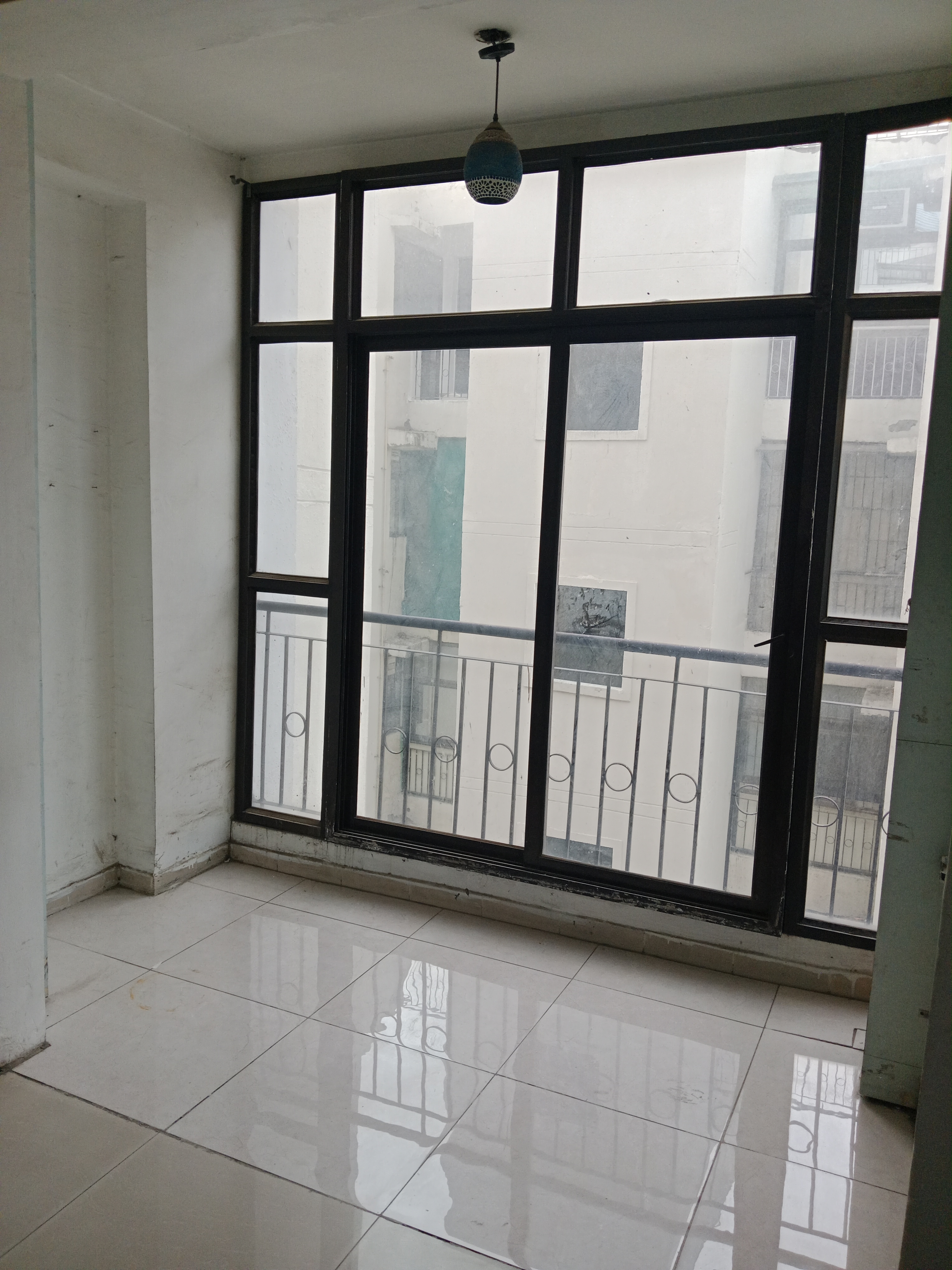 2.5 BHK + Study Room Apartment For Rent in Ajnara Integrity