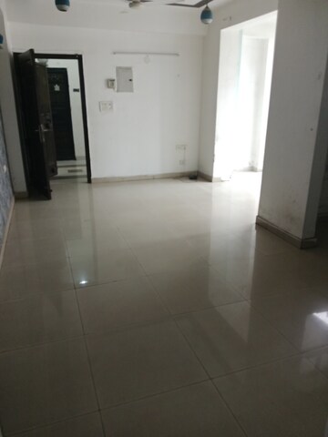 Bathroom in 2.5 BHK Apartment at Ajnara Integrity, Raj Nagar Extension – for Rent