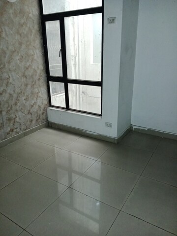 Bathroom in 2.5 BHK Apartment at Ajnara Integrity, Raj Nagar Extension – for Rent