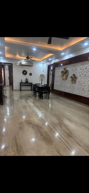 Room in 3 BHK Builder Floor at S S Southend, Sector 49 – for Rent