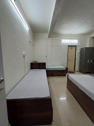Room in  Pg at Model Colony – for Rent
