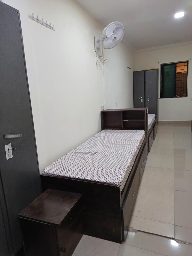 Room, model colony Pg For Boys In Model Colony 8358687