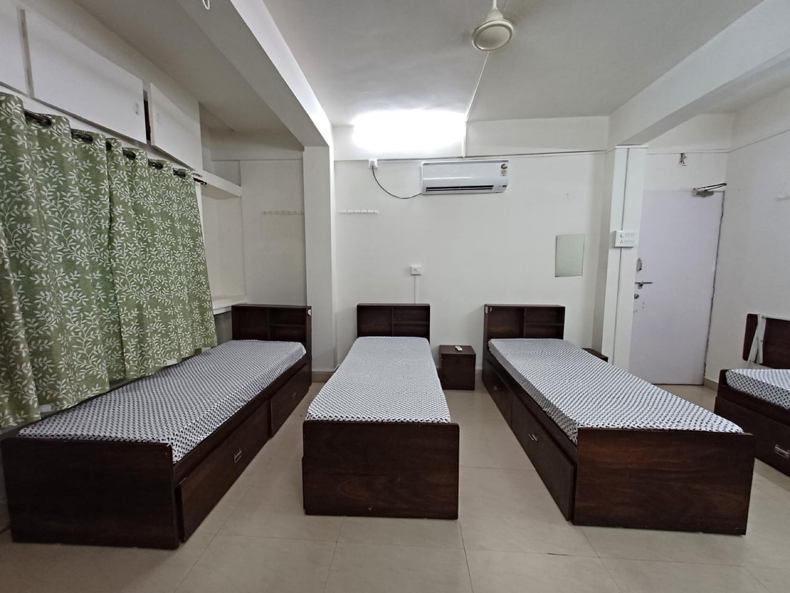 Pg For Rent in Bee Urban White Lily