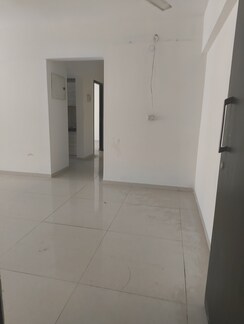 2 BHK + Extra Room Apartment For Sale in Godrej Central