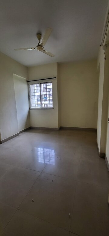 Room in 2 BHK Apartment at Amrut Ganga, Sinhagad – for Rent