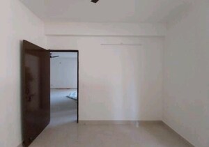 Room in 2 BHK Apartment at Signature Global Orchard Avenue, Sector 93 – for Sale