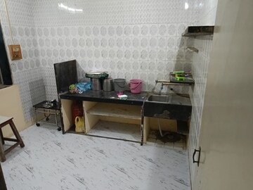 Team Area in 2 BHK Apartment at Kurla East – for Rent