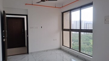 Room in 1 BHK Apartment at Raymond Realty Phase II, Pokhran Road No Two – for Rent