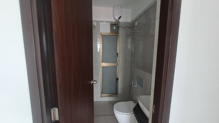 Bathroom, raymond-ten-x-habitat 2 Bedroom 635 Sq.Ft. Apartment In Pokhran Road No Two Thane 9159798