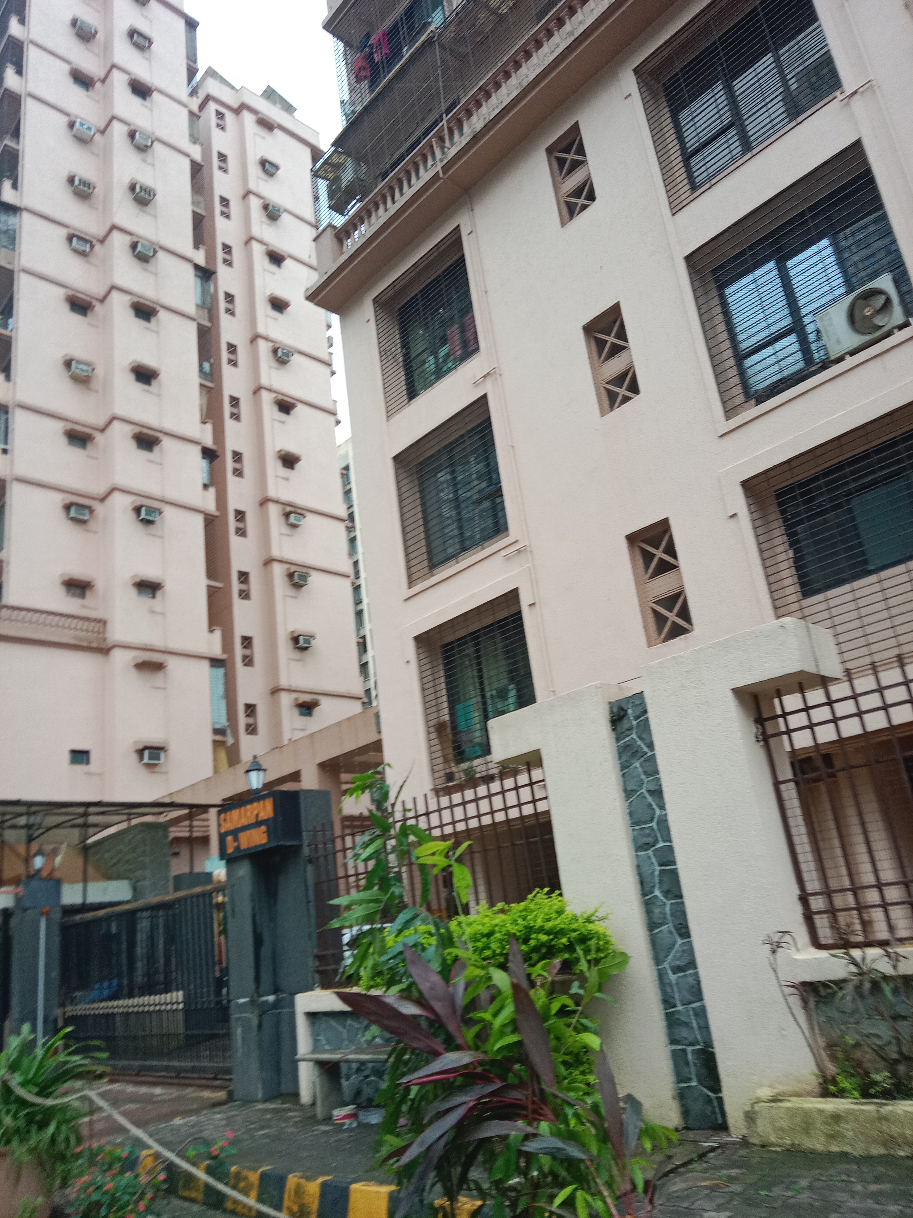 2 BHK Apartment For Rent in Samarpan Goldmist CHSL