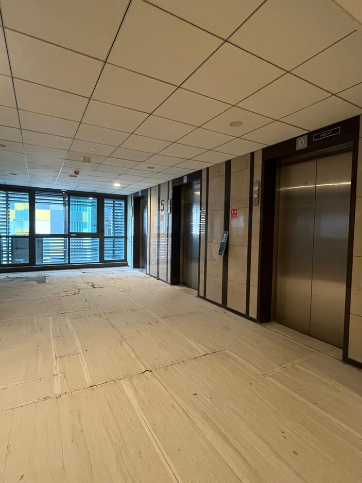 Room, wadhwa-the-epicentre Commercial Office Space 1250 Sq.Ft. In Chembur Mumbai 9159824