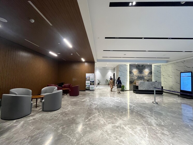  Parking, wadhwa-the-epicentre Commercial Office Space 1250 Sq.Ft. In Chembur Mumbai 9159824