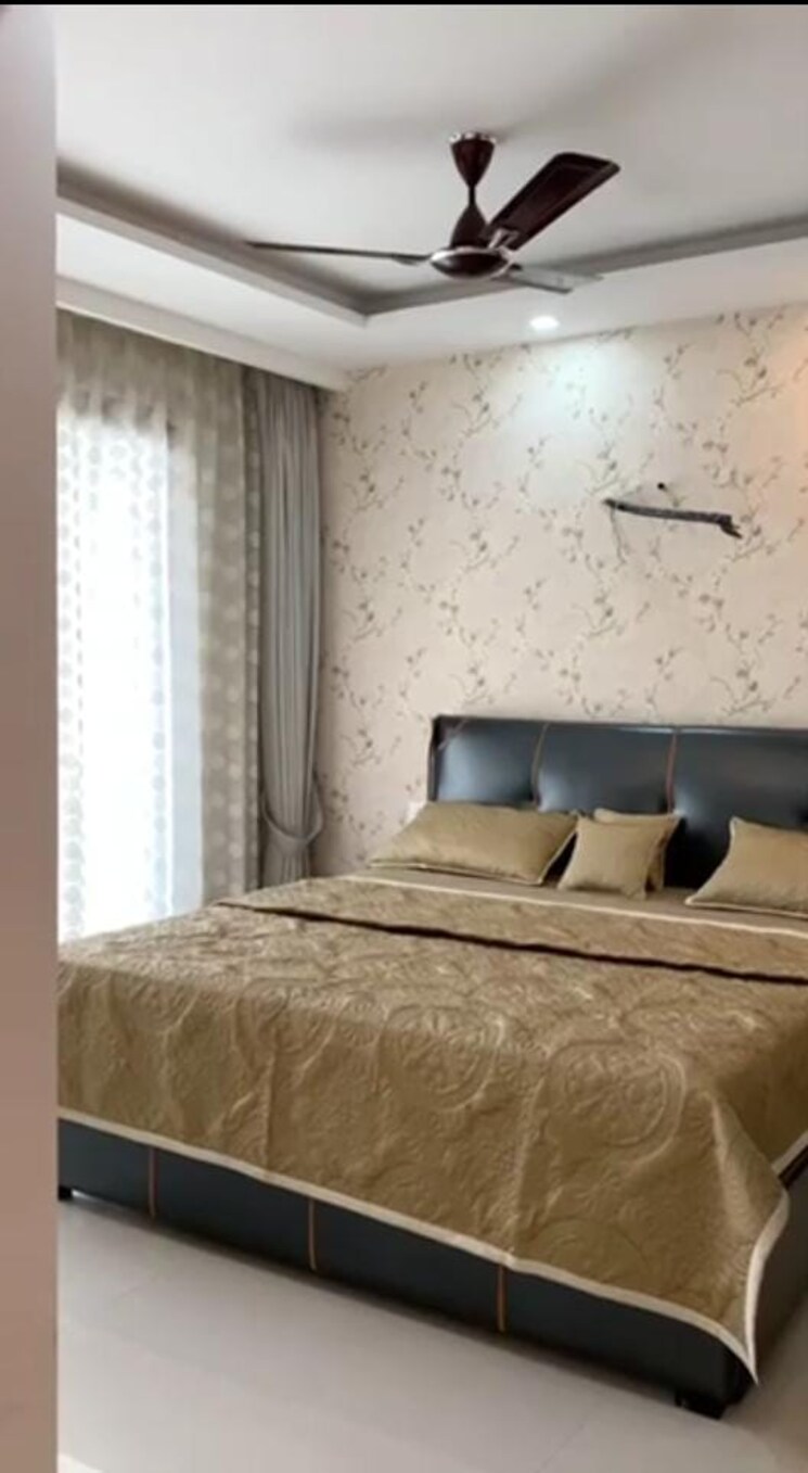 Master Bedroom, pir machalla 3 Bedroom 1950 Sq.Ft. Apartment In Pir Machalla Zirakpur 9159827