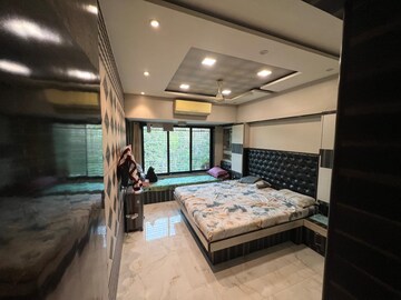 Bedroom in 4 BHK Apartment at Anant Anand Apartment, Mulund West – for Sale