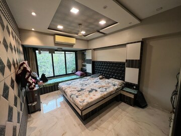 Bedroom in 4 BHK Apartment at Anant Anand Apartment, Mulund West – for Sale