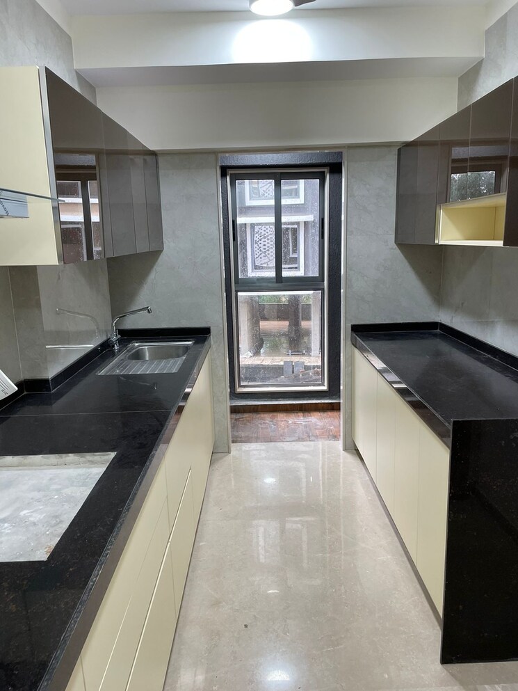 Kitchen, ekta-trinity 6 Bedroom 2500 Sq.Ft. Apartment In Santacruz West Mumbai 9159854