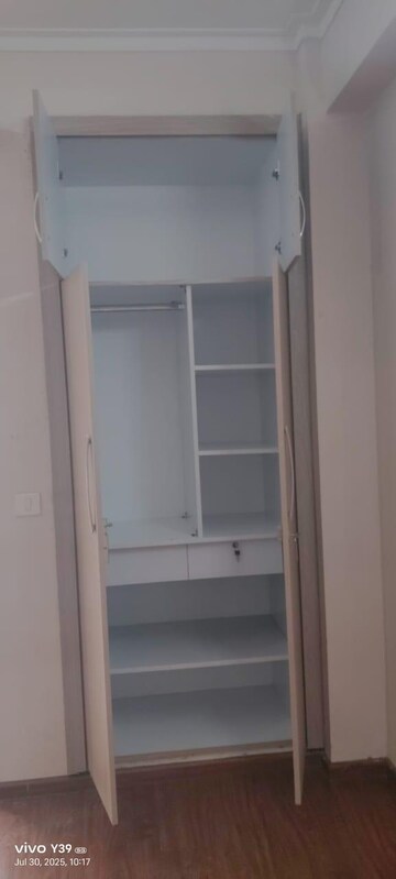 Bathroom in 3 BHK Apartment at Amrapali Golf Homes, Sector 4 Greater Noida – for Rent