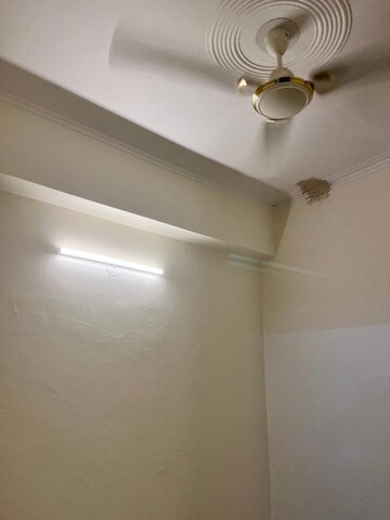 Furnished Amenities in 3 BHK Apartment at Amrapali Golf Homes, Sector 4 Greater Noida – for Rent