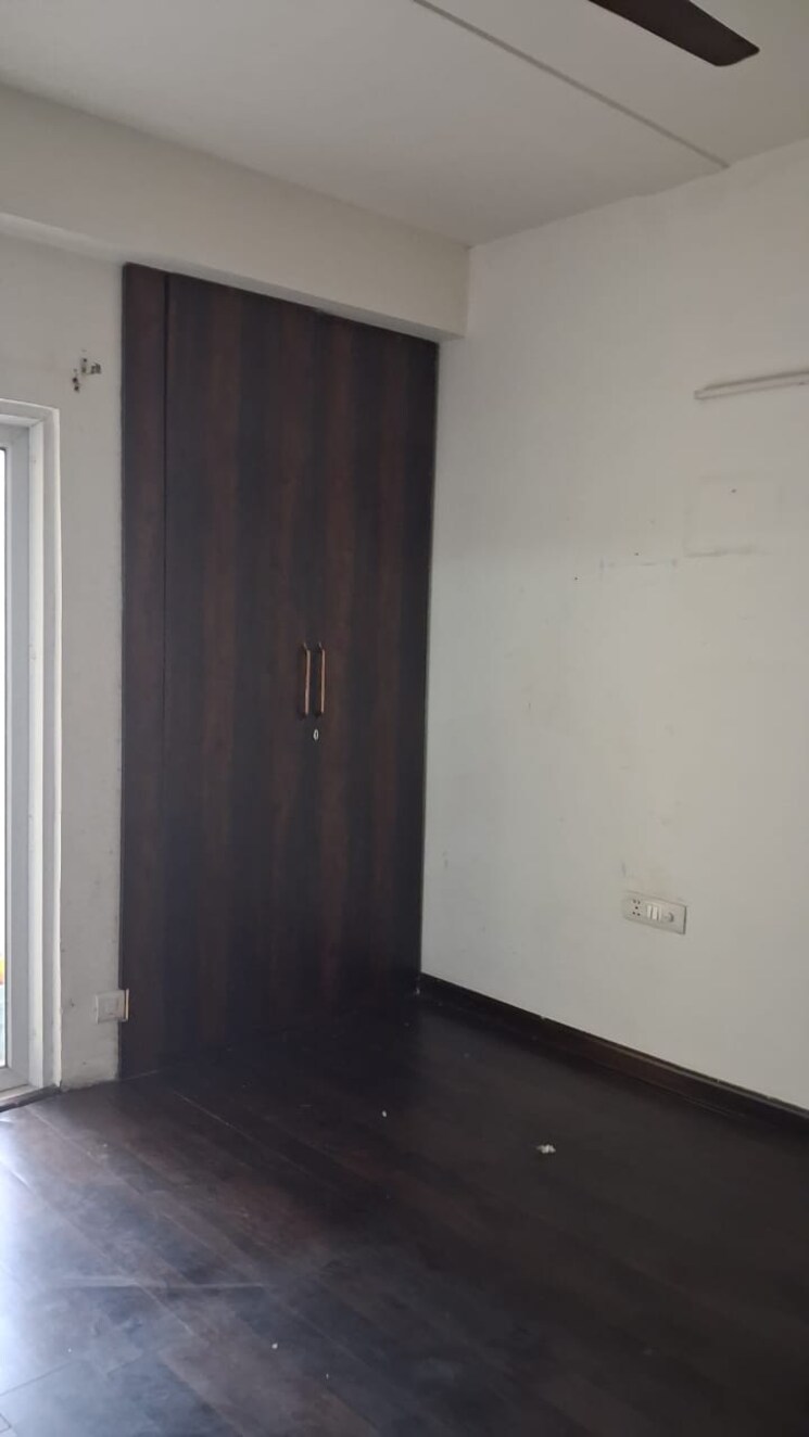 Room, amrapali-golf-homes 3 Bedroom 1595 Sq.Ft. Apartment In Sector 4 Greater Noida Greater Noida 9159862