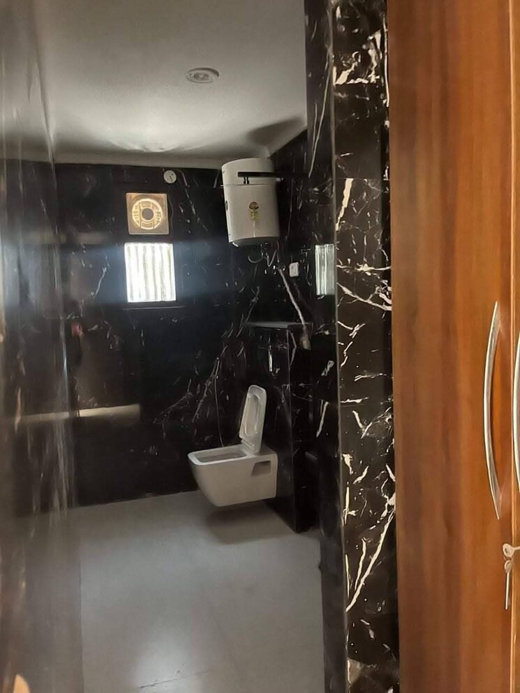 Other, saket 2 Bedroom 850 Sq.Ft. Builder Floor In Saket Delhi 9159882