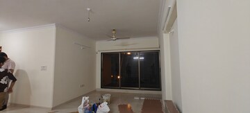 Furnished Amenities in 2 BHK Apartment at Aditya Vardhan Apartment, Powai – for Rent