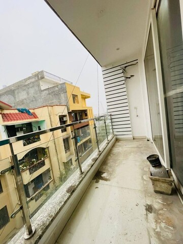 Balcony in 3 BHK Builder Floor at Saket – for Rent