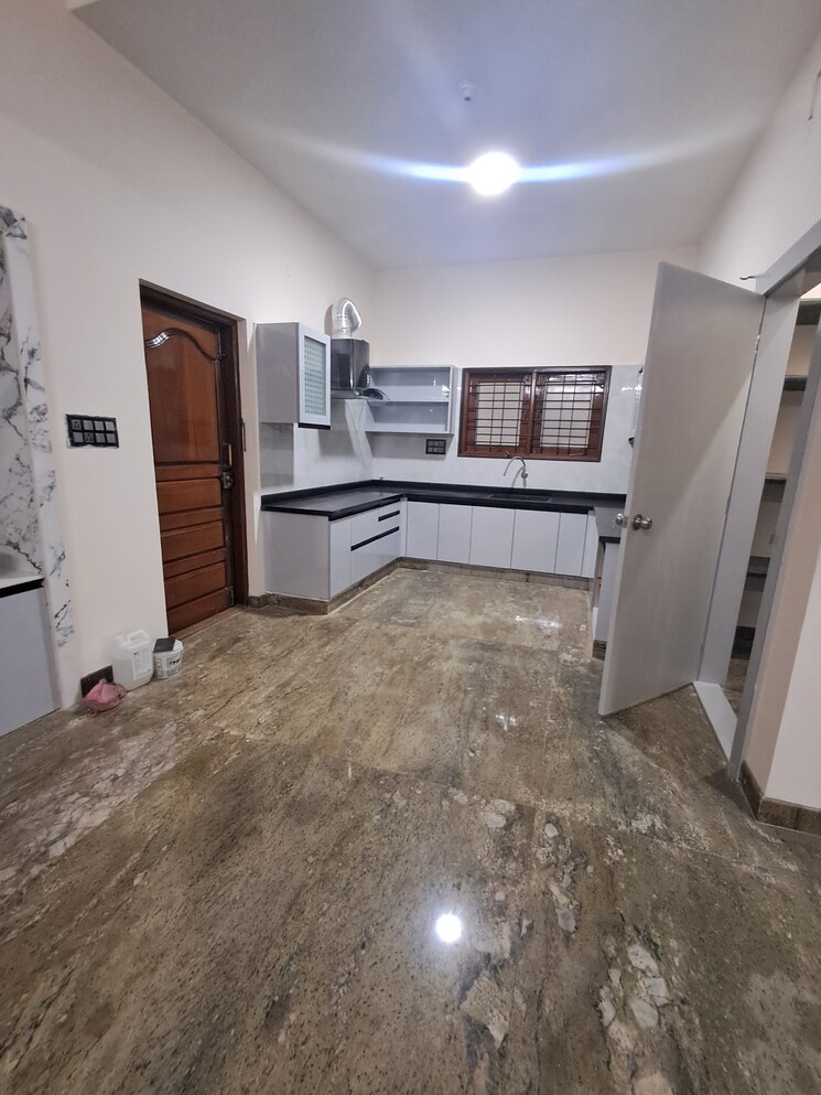 Kitchen, hsr layout sector 2 4 Bedroom 3000 Sq.Ft. Independent House In Hsr Layout Sector 2 Bangalore 9159911