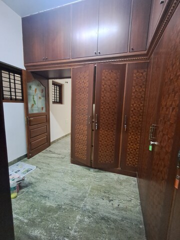 Room in 4 BHK Independent House at Hsr Layout Sector 2 – for Rent