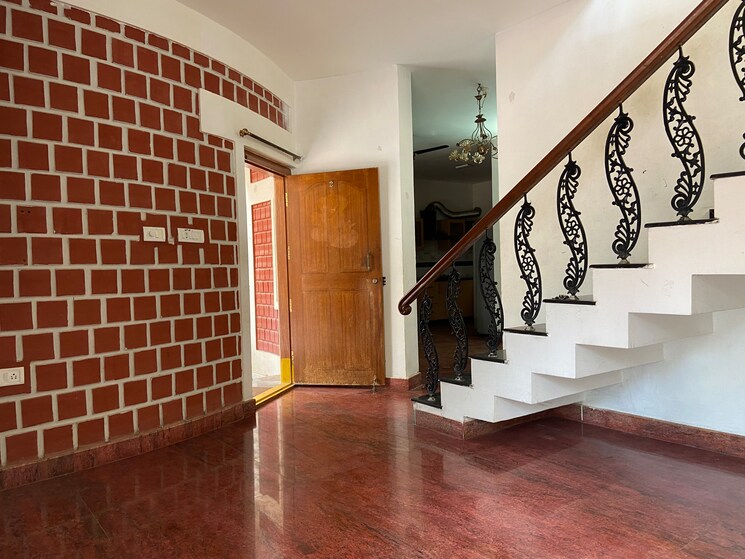 Living Room, jatti-dwarakamai 4 Bedroom 2400 Sq.Ft. Villa In Whitefield Bangalore 9159916