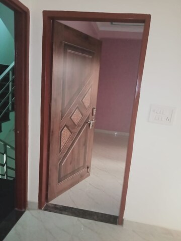 Building Lobby in 1 BHK Apartment at Ansal Palam Triangle, Palam Vihar Extension – for Rent