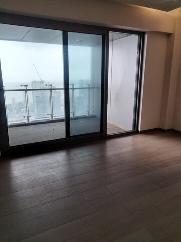 Room in 4 BHK Apartment at Lodha The World Towers World One Tier 2, Worli – for Rent