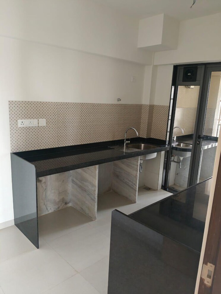 Kitchen, lodha-new-cuffe-parade 4 Bedroom 1390 Sq.Ft. Apartment In Wadala Mumbai 9159944