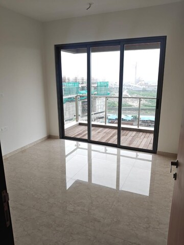 Room in 4 BHK Apartment at Lodha New Cuffe Parade, Wadala – for Rent