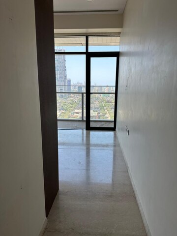 Room in 4 BHK Apartment at Omkar 1973, Worli – for Rent