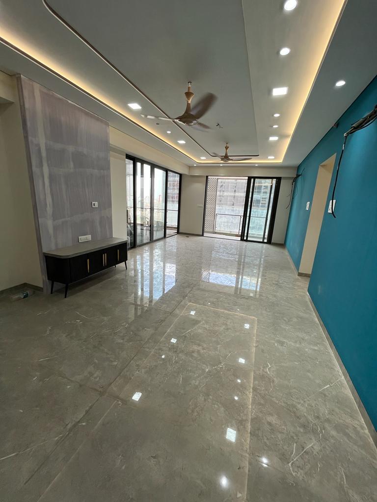 4 BHK + Pooja Room,Servant Room Apartment For Rent in Lodha Evoq