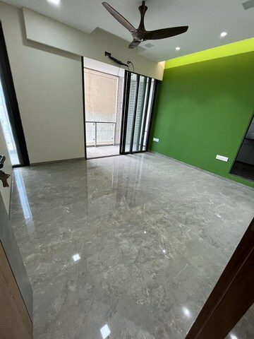 Room in 4 BHK Apartment at Lodha Evoq, Wadala – for Rent