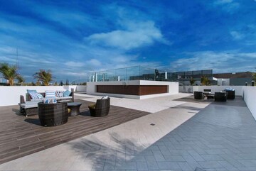 4 BHK Apartment – Exterior View View at Chandak Cornerstone, Worli - for Rent