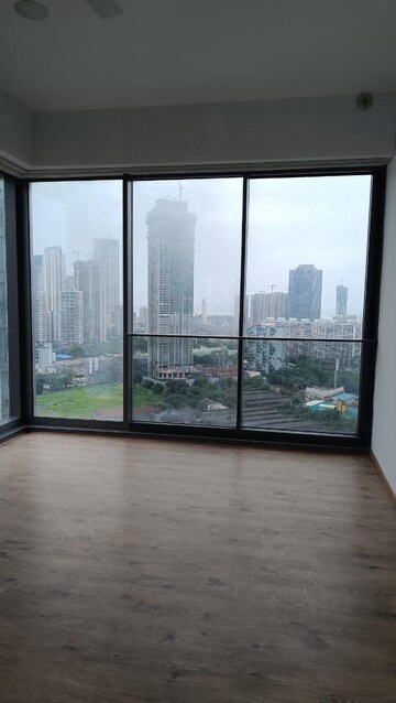 Room in 4 BHK Apartment at Rustomjee Crown, Prabhadevi – for Rent