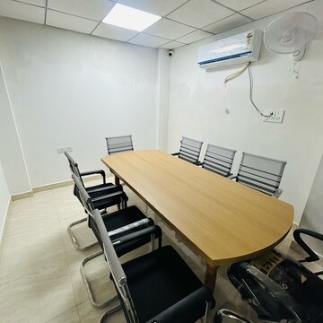 Team Area in  Co-working Space at Gomti Nagar – for Rent