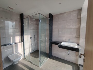 Bathroom in 5 BHK Apartment at Rustomjee Crown, Prabhadevi – for Rent