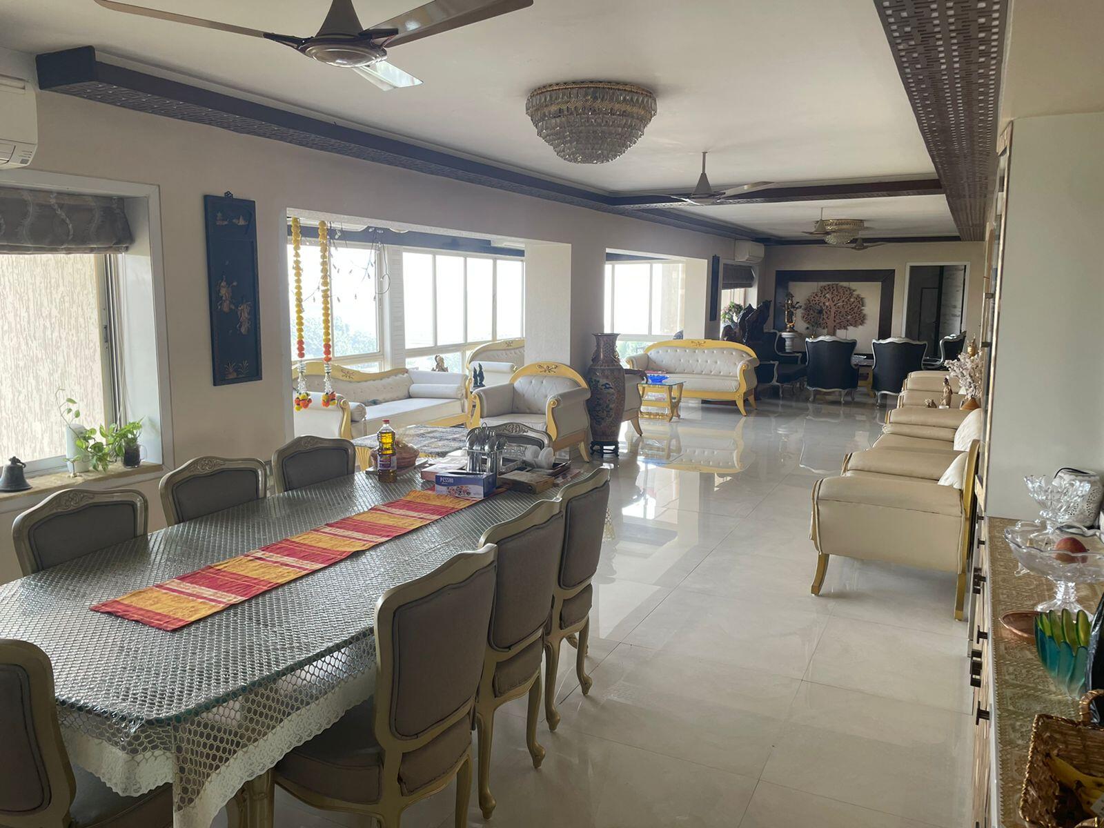 5 BHK + Servant Room Apartment For Rent in Lodha Malabar