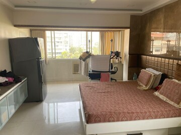 Living Room in 5 BHK Apartment at Lodha Malabar, Malabar Hill – for Rent