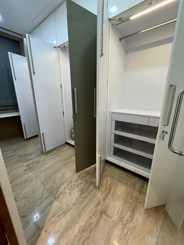Staircase in 5 BHK Apartment at Kalpataru Horizon, Worli – for Rent