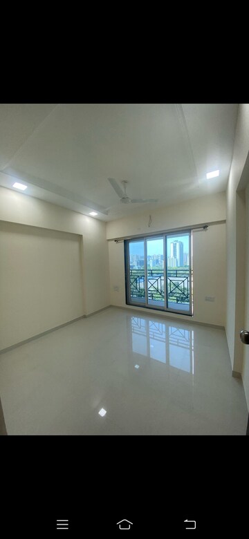 Room in 2 BHK Apartment at Cosmos Habitat, Majiwada – for Rent