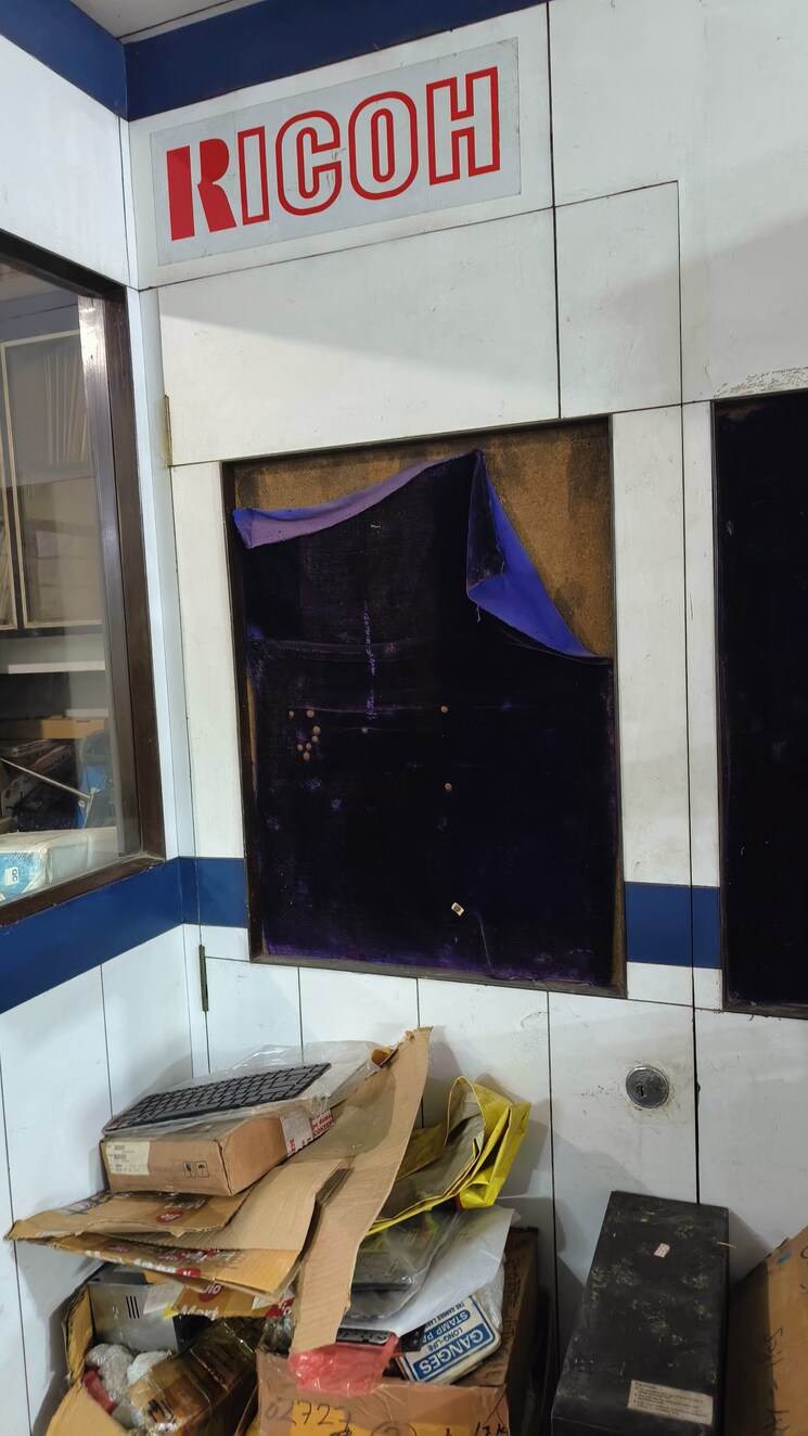 Other, wellside-camac Commercial Office Space 690 Sq.Ft. In Park Street Kolkata 9160041