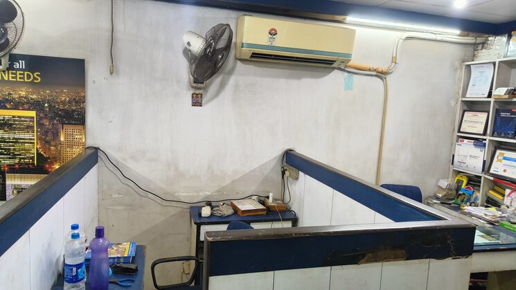 Team Area, wellside-camac Commercial Office Space 690 Sq.Ft. In Park Street Kolkata 9160041